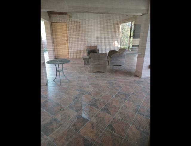 8 BEDROOM PROPERTY TO RENT IN RUIMSIG